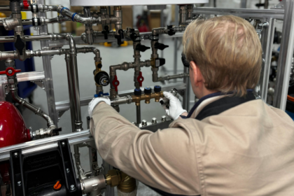 As análises de Paulo Roberto Gomes Fernandes sobre conservação e manutenção de dutos ganharam destaque durante a OTC, refletindo sua autoridade técnica no setor.