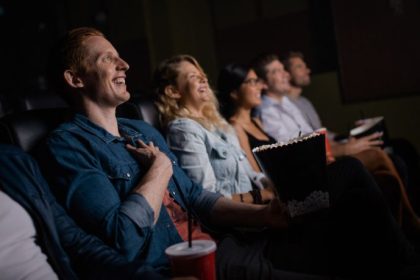 O Diabo Veste Prada 2: continuação revive o universo fashion com inteligência e nostalgia estratégica