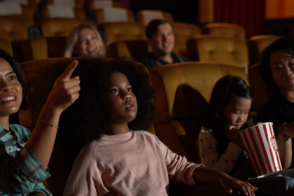 Dia do Cinema Brasileiro: onde assistir filmes nacionais de graça e por que isso importa agora
